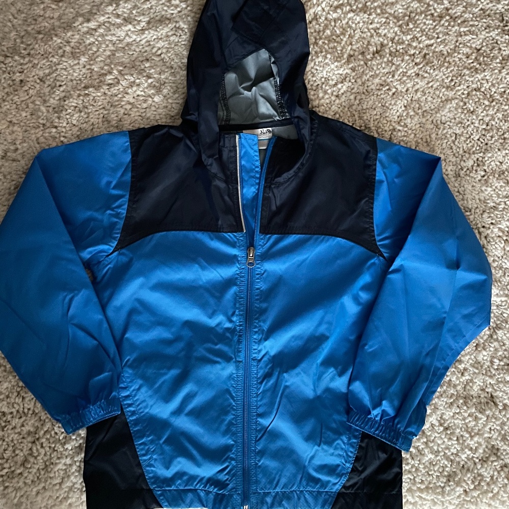 Boys size Small  Columbia windbreaker jacket